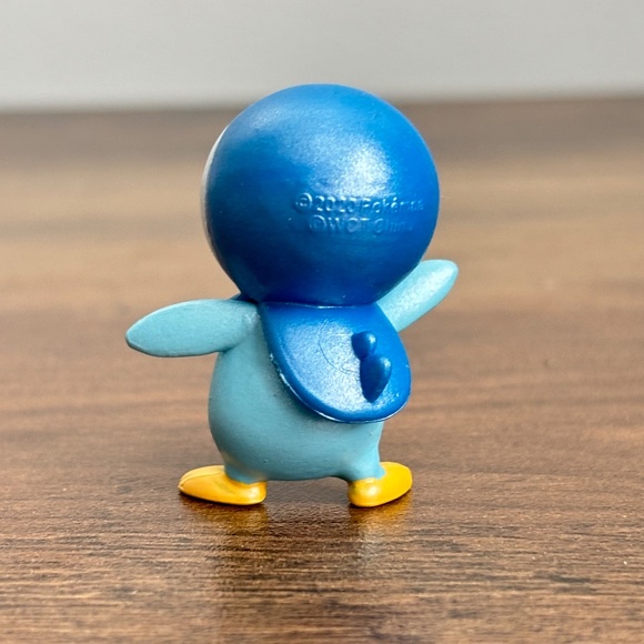 Pokémon PIPLUP Blue Metallic Penguin Toy Battle Action Figure 2020 WCT Topper - Picture 5 of 7